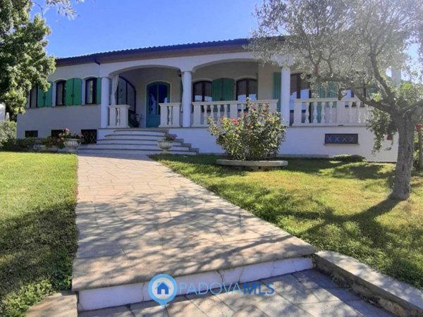 casa indipendente in vendita a Baone