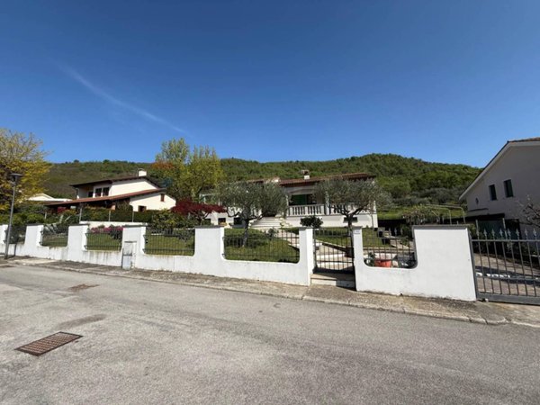 casa indipendente in vendita a Baone