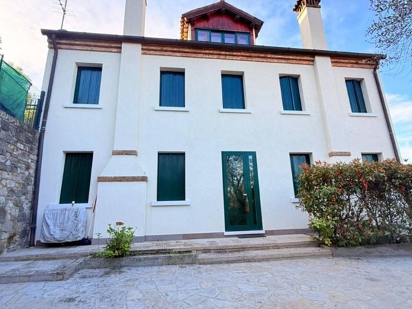 casa indipendente in vendita a Baone