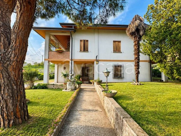 casa indipendente in vendita a Baone in zona Rivadolmo