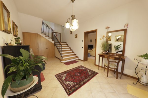 casa indipendente in vendita a Baone in zona Rivadolmo