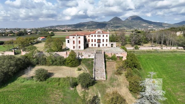 casa indipendente in vendita a Baone