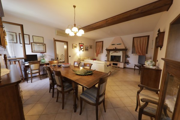 casa indipendente in vendita a Baone in zona Rivadolmo