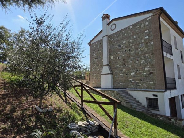 casa indipendente in vendita a Baone in zona Rivadolmo