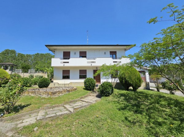 casa indipendente in vendita a Barbona
