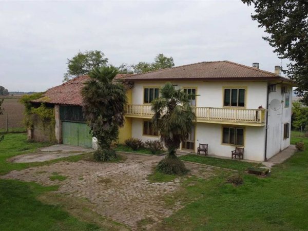 casa indipendente in vendita a Barbona