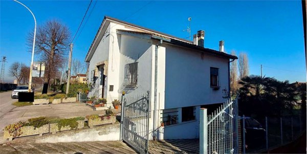 casa indipendente in vendita a Barbona