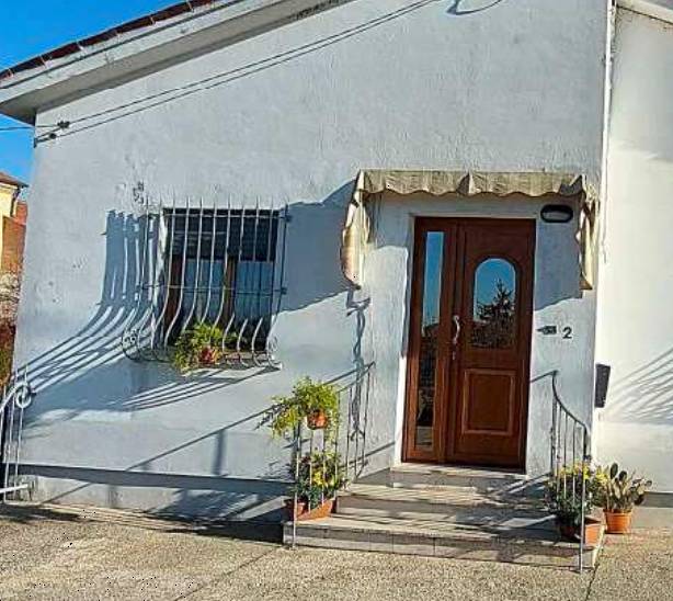 casa indipendente in vendita a Barbona