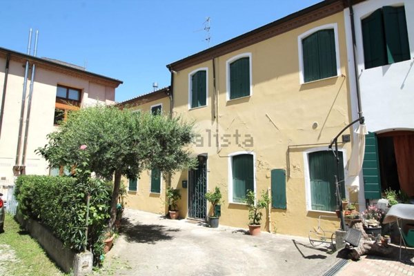 casa indipendente in vendita a Battaglia Terme