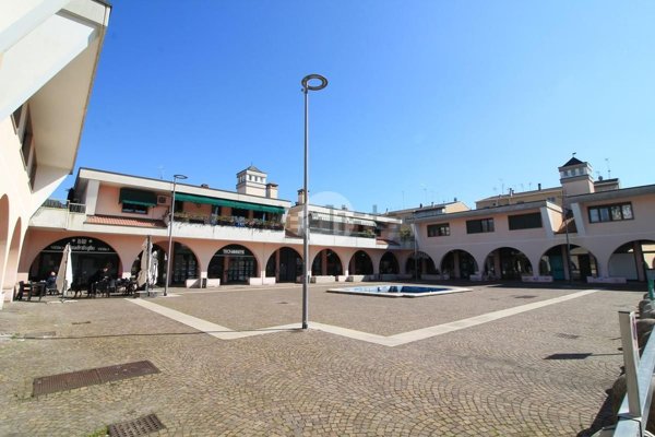 negozio in vendita a Battaglia Terme
