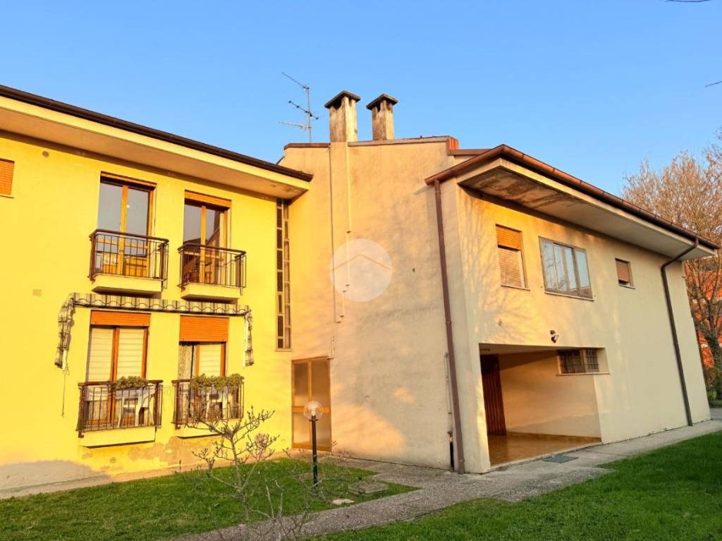 appartamento in vendita a Battaglia Terme