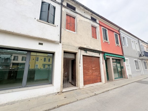 casa indipendente in vendita a Battaglia Terme