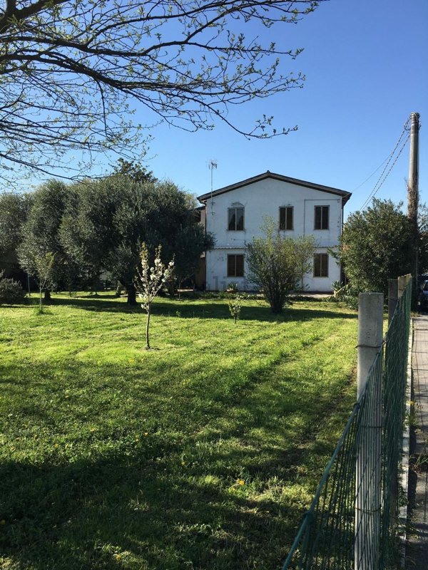 casa indipendente in vendita a Battaglia Terme