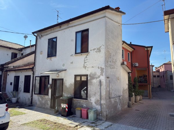 casa indipendente in vendita a Battaglia Terme