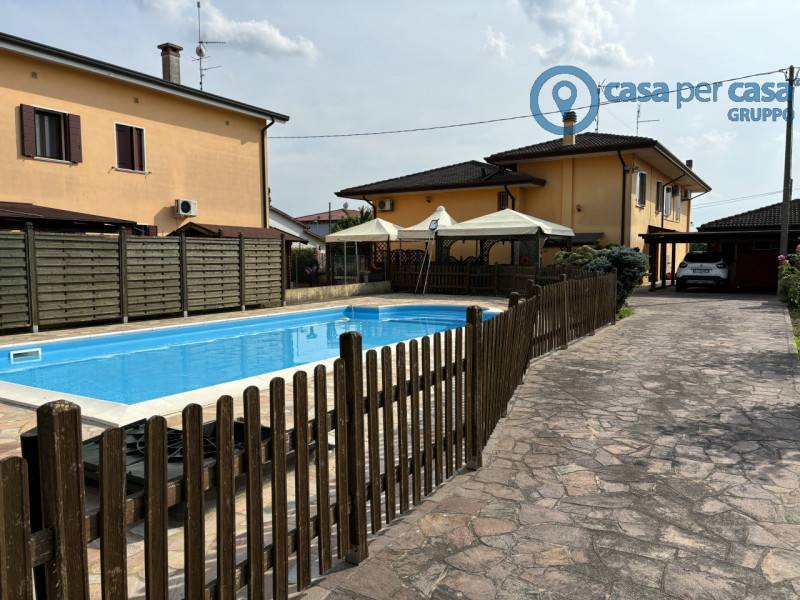 casa indipendente in vendita a Boara Pisani