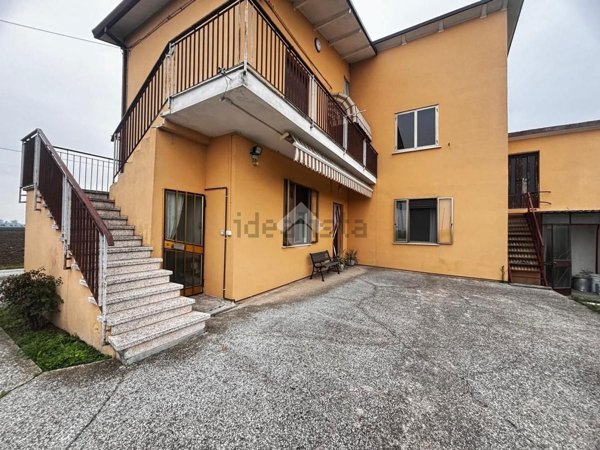 casa indipendente in vendita a Boara Pisani