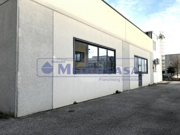 locale di sgombero in vendita a Boara Pisani