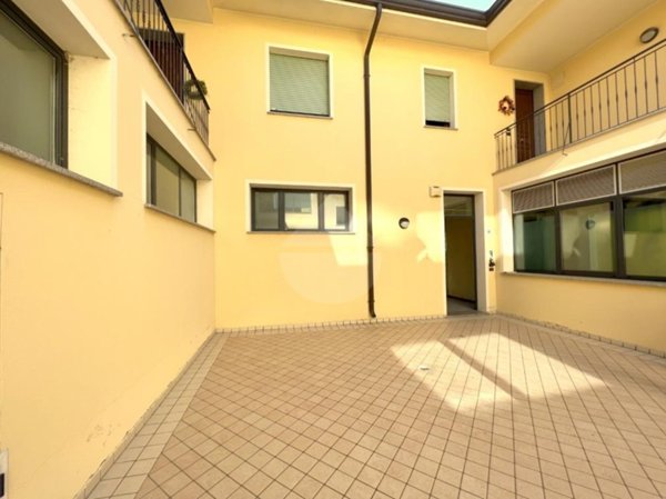 ufficio in vendita a Boara Pisani