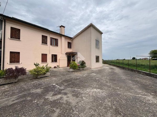 casa indipendente in vendita a Boara Pisani
