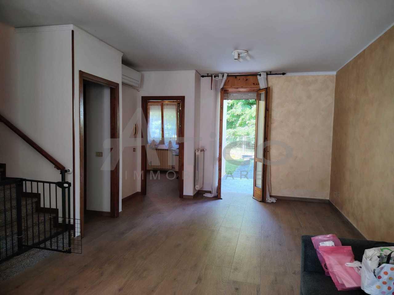 esavano in vendita a Boara Pisani