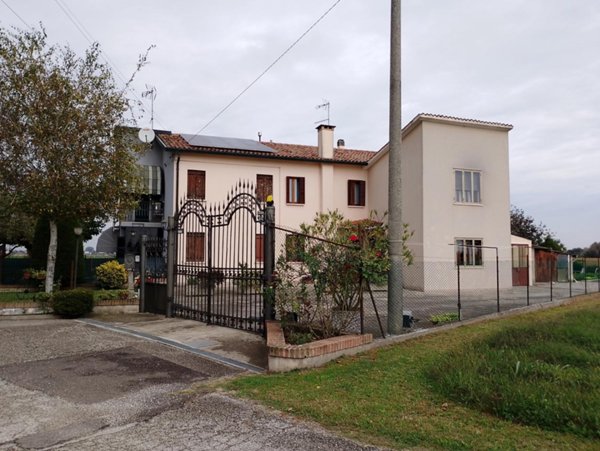 casa indipendente in vendita a Boara Pisani
