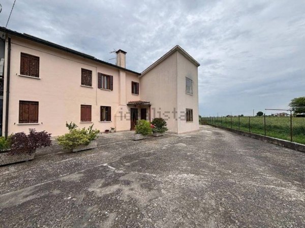 casa indipendente in vendita a Boara Pisani