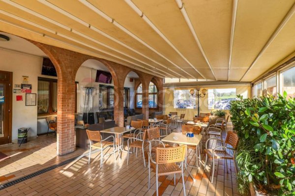 negozio in vendita a Boara Pisani