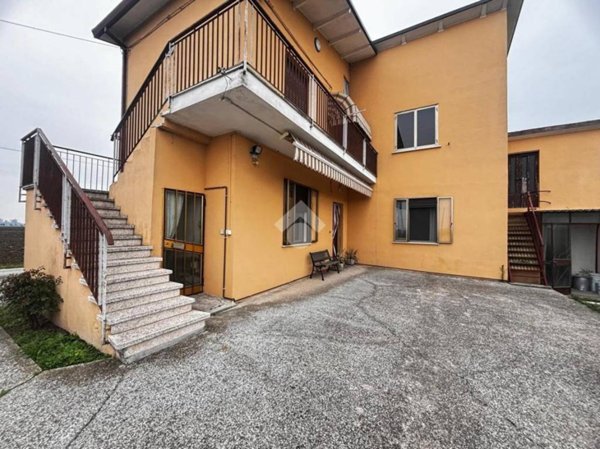 casa indipendente in vendita a Boara Pisani