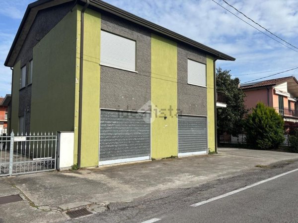 casa indipendente in vendita a Boara Pisani