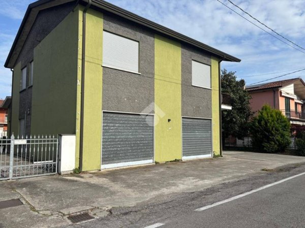 casa indipendente in vendita a Boara Pisani
