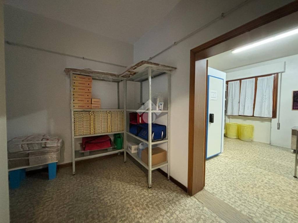 negozio in vendita a Borgoricco in zona Sant'Eufemia