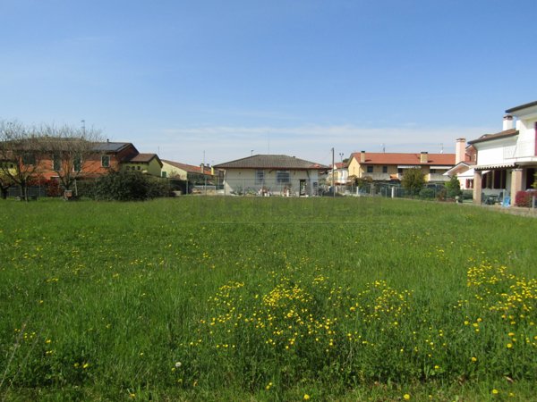 terreno in vendita a Borgoricco in zona San Michele delle Badesse