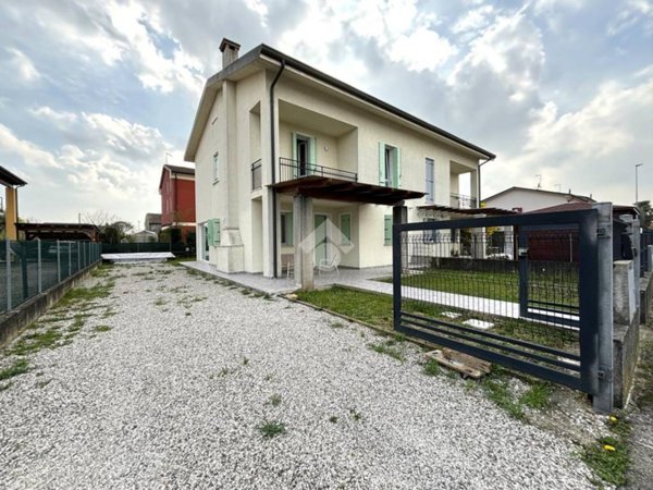 casa indipendente in vendita a Borgoricco in zona San Michele delle Badesse