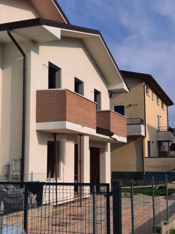 casa semindipendente in vendita a Bovolenta