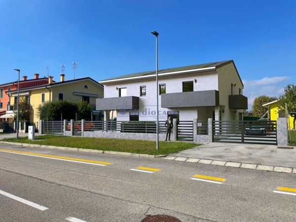 casa indipendente in vendita a Bovolenta