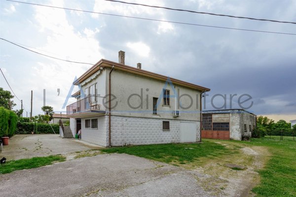 casa indipendente in vendita a Bovolenta