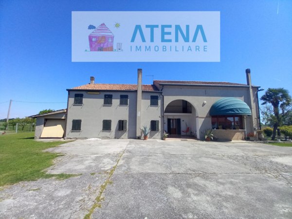 casa indipendente in vendita a Bovolenta in zona Fossaragna
