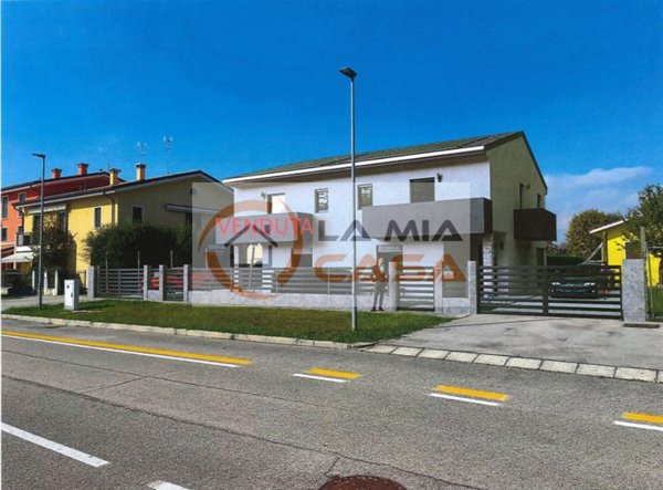 casa indipendente in vendita a Bovolenta