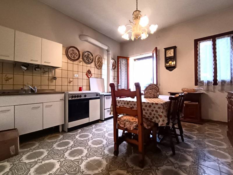 casa indipendente in vendita a Bovolenta in zona Fossaragna