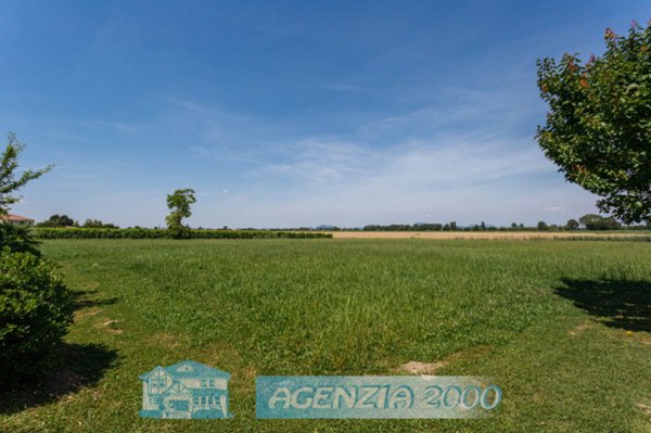 terreno agricolo in vendita a Bovolenta in zona Ca' Molin