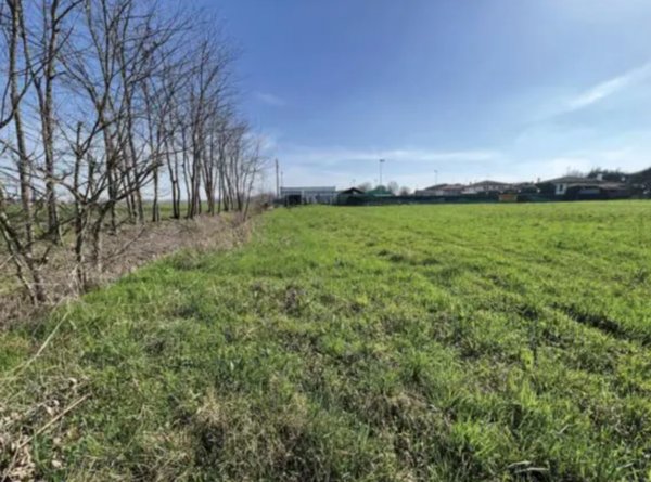 terreno edificabile in vendita a Brugine