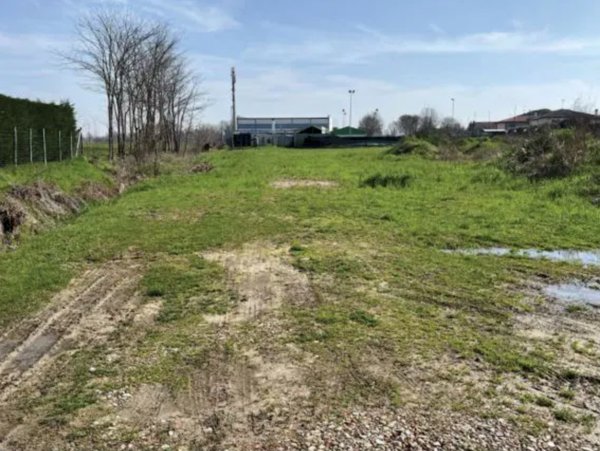 terreno edificabile in vendita a Brugine