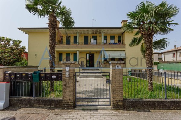 appartamento in vendita a Brugine in zona Campagnola