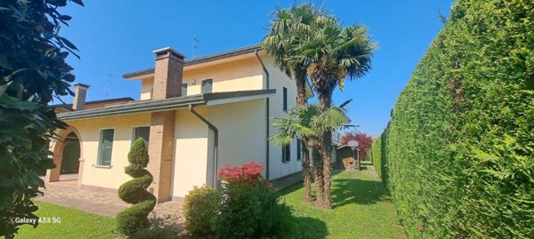 casa indipendente in vendita a Brugine in zona Campagnola