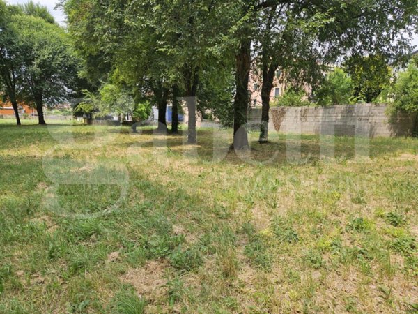 terreno edificabile in vendita a Brugine in zona Campagnola
