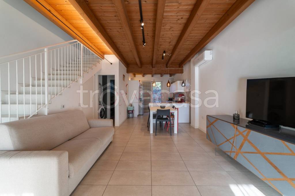 casa indipendente in vendita a Brugine in zona Campagnola