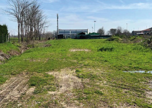 terreno edificabile in vendita a Brugine