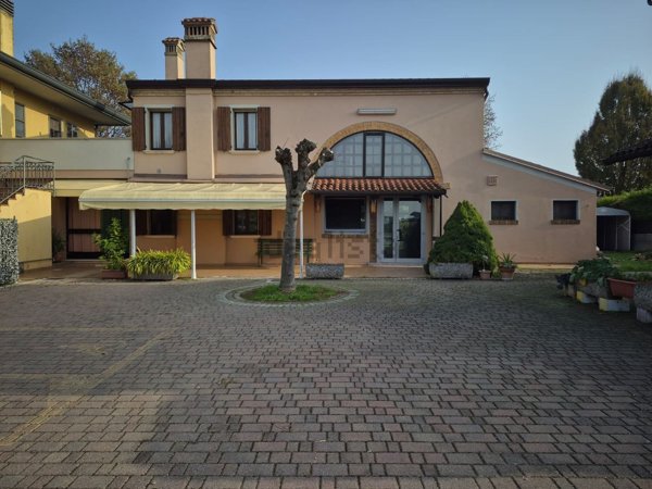 casa indipendente in vendita a Brugine