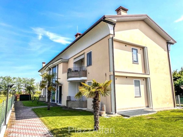 appartamento in vendita a Brugine in zona Campagnola