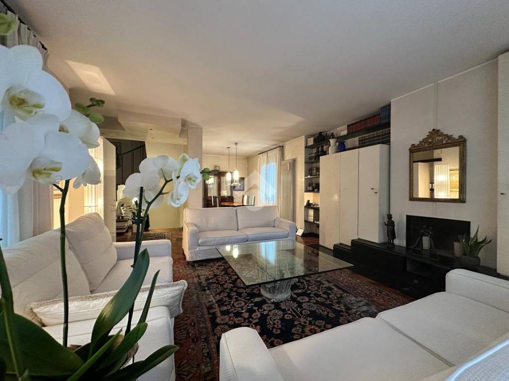 casa indipendente in vendita a Cadoneghe in zona Bragni